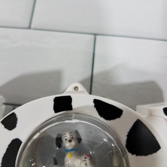 McDonald's Disney's 101 Dalmatian 1996 Ornament Snowglobe - Picture 7 of 9